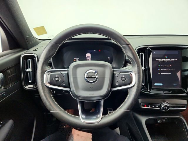 Used 2021 Volvo XC40 P8 Recharge w/ Advanced Package image 22