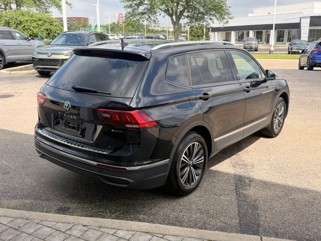 Certified 2024 Volkswagen Tiguan Wolfsburg Edition AWD/4WD image 5