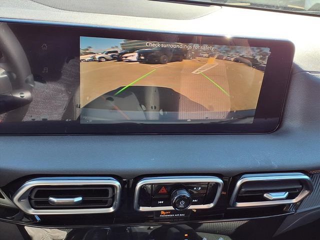 New 2026 Nissan Sentra SR w/ Floor Mat Package FWD image 15