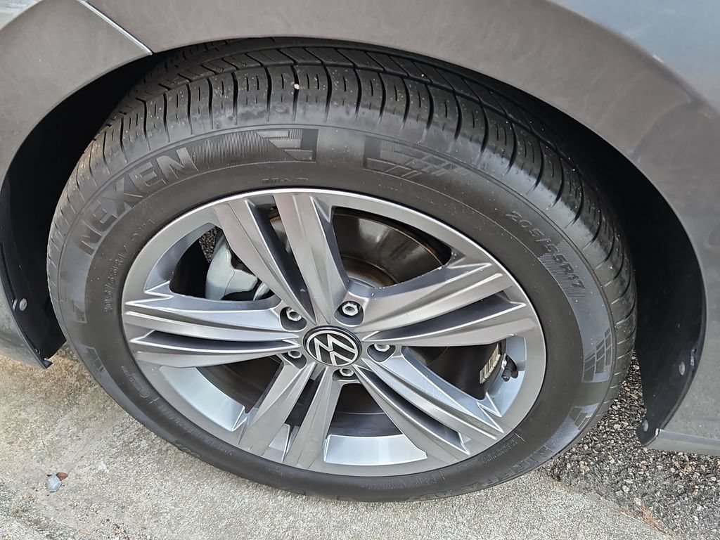 Used 2024 Volkswagen Jetta SE FWD image 31