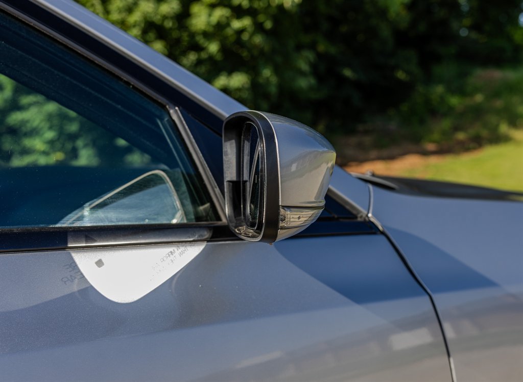 Used 2022 Chrysler 300 S RWD image 12