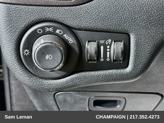 Used 2021 Jeep Cherokee Trailhawk AWD/4WD image 10