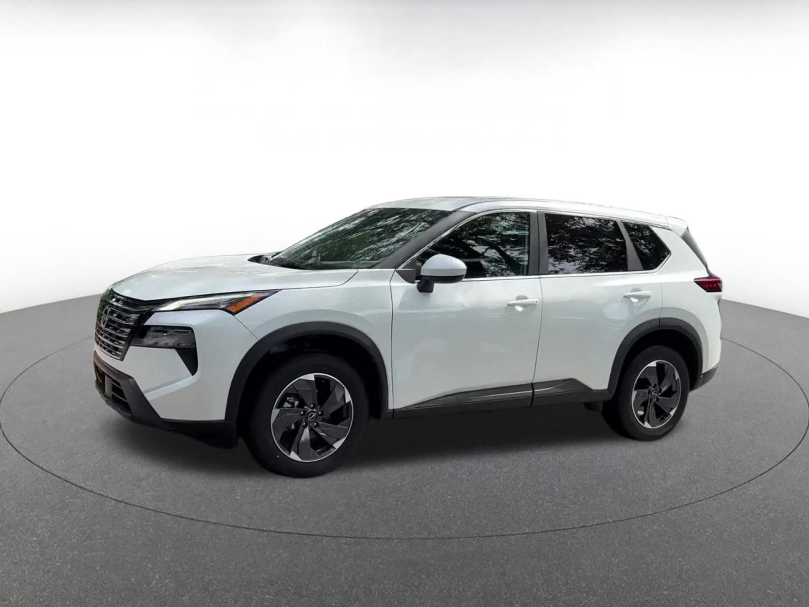 Used 2025 Nissan Rogue SV FWD image 7