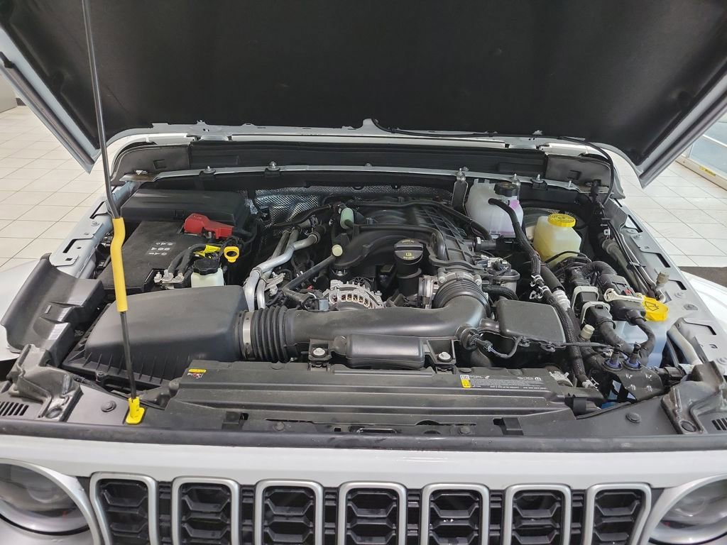 New 2025 Jeep Wrangler Sahara w/ Safety Group image 31