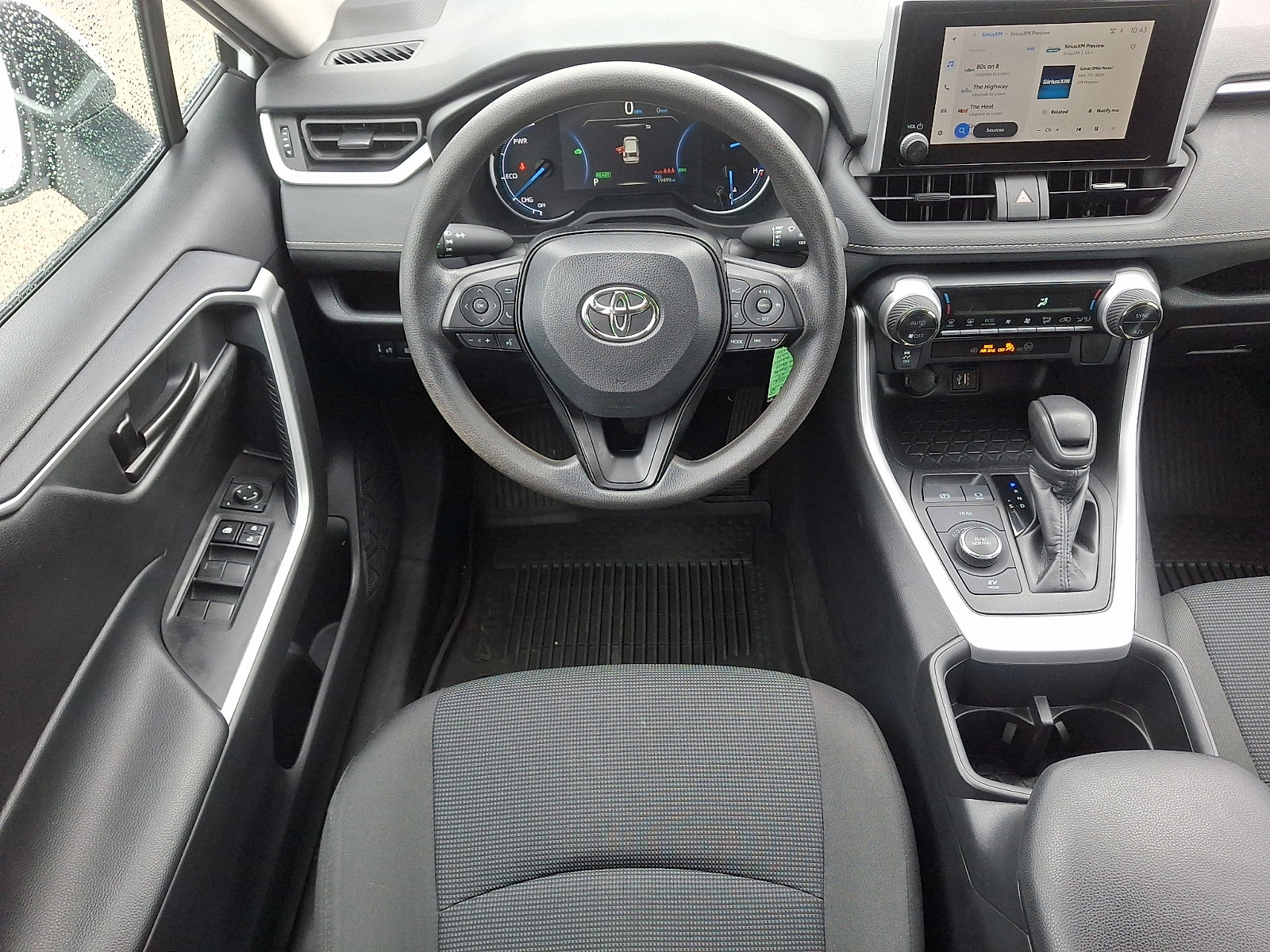 Used 2024 Toyota RAV4 LE image 11