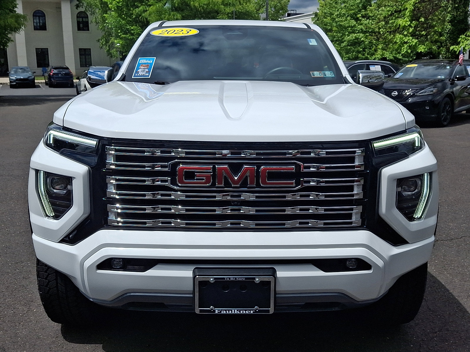 Used 2023 GMC Canyon Denali AWD/4WD image 2