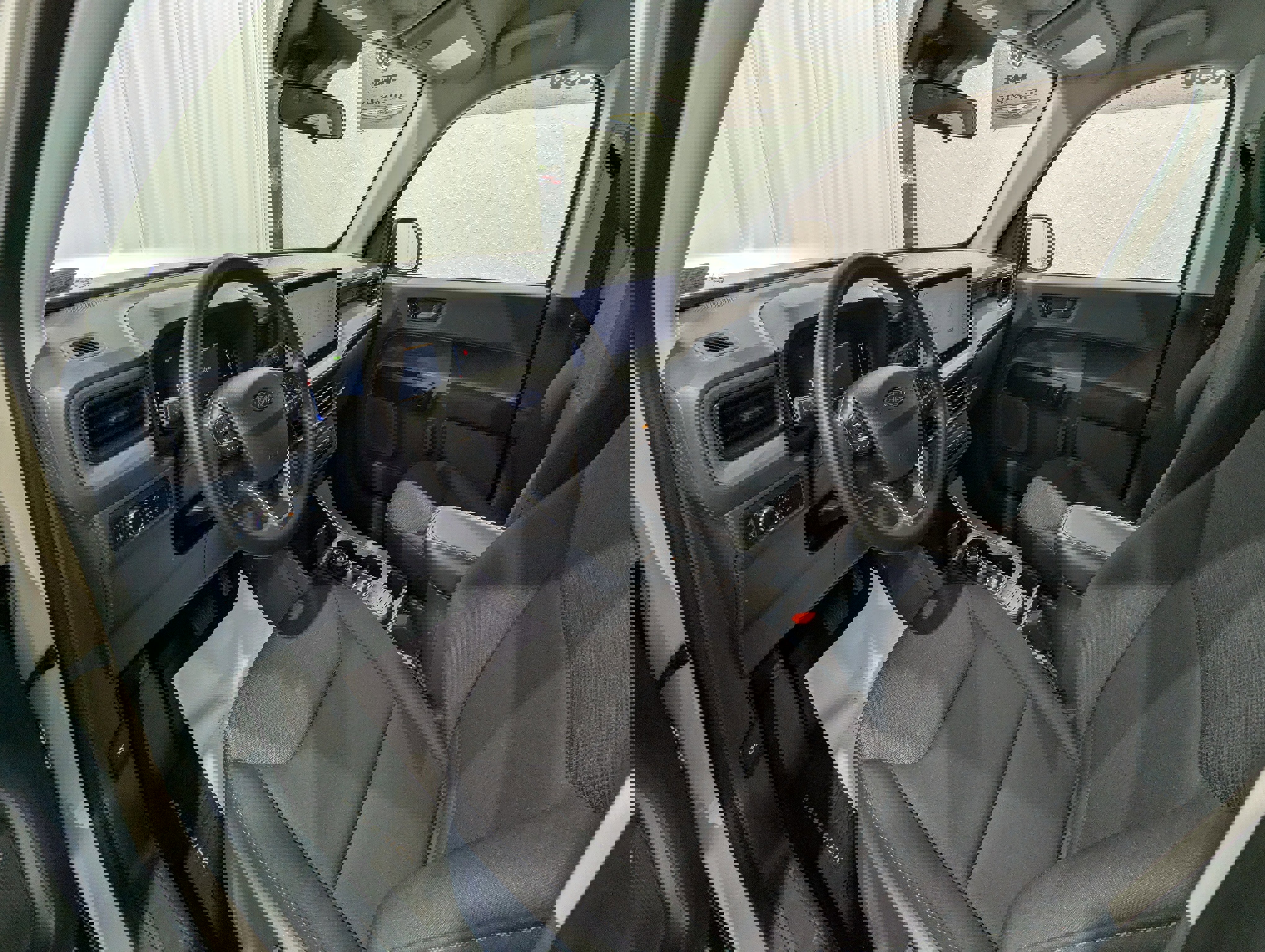 Used 2025 Ford Maverick XL image 14