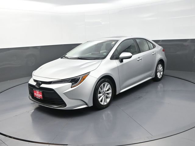 Used 2024 Toyota Corolla LE w/ LE Premium Package FWD image 14