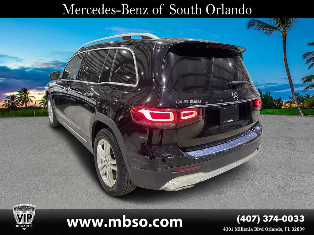Used 2022 Mercedes-Benz GLB 250 4MATIC w/ Premium Package Lite image 18