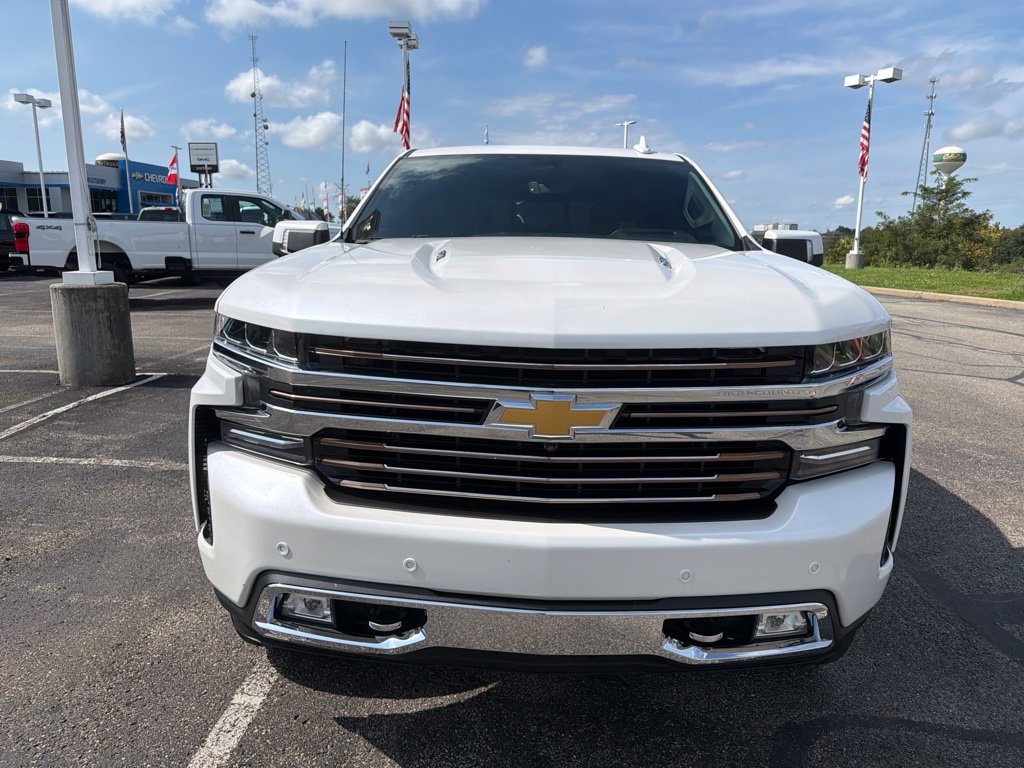 Used 2019 Chevrolet Silverado 1500 High Country w/ Technology Package AWD/4WD image 2
