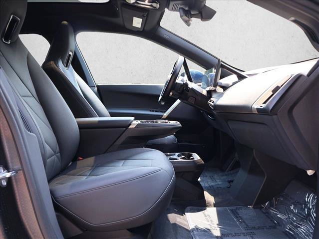 Used 2023 BMW iX xDrive50 w/ Sport Package AWD/4WD image 27