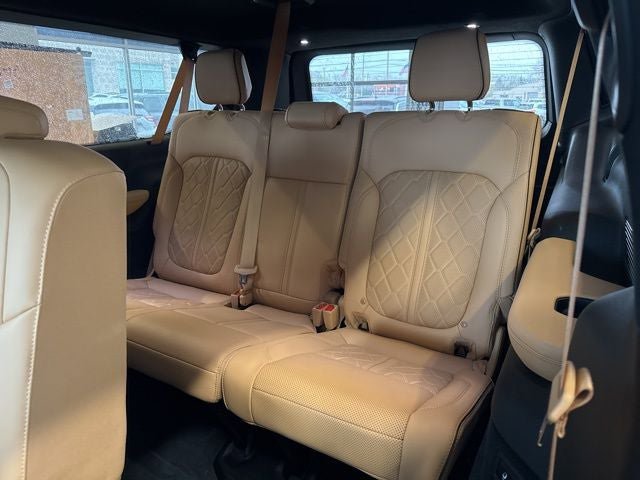 Used 2023 Jeep Grand Wagoneer L Series III w/ HD Trailer Tow Package AWD/4WD image 20