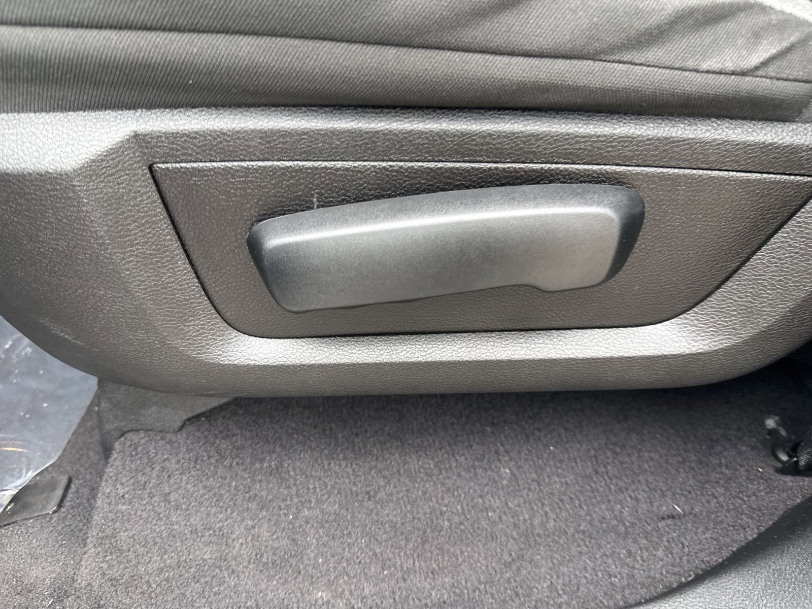 Used 2024 RAM 1500 Classic SLT image 14