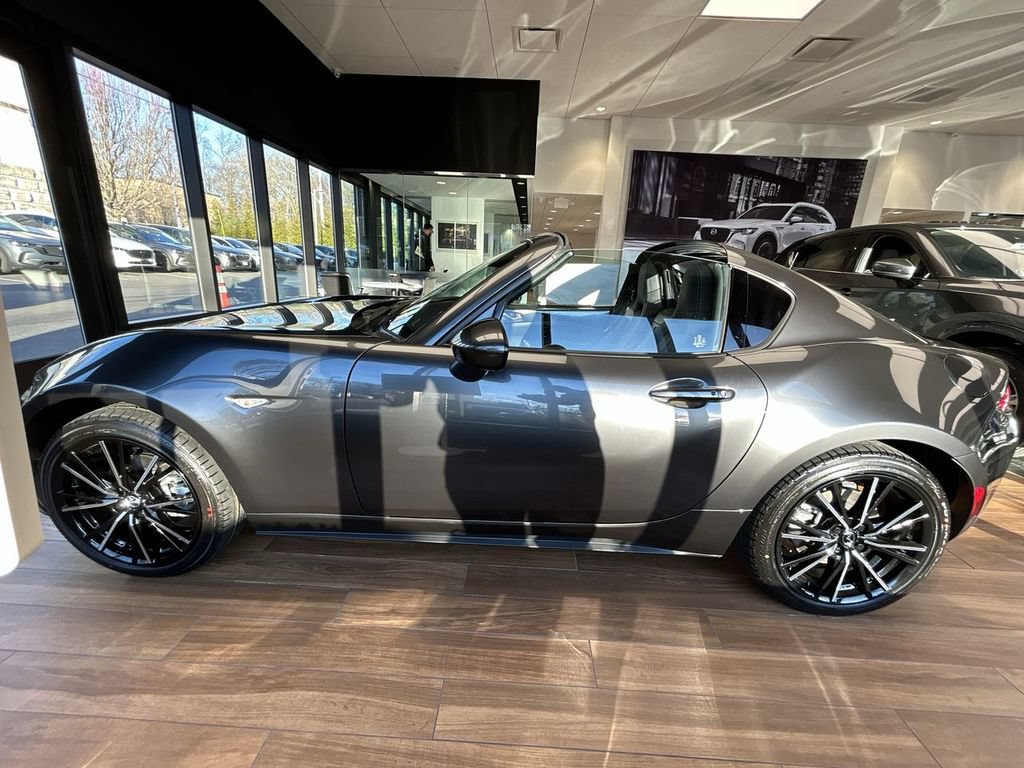 Used 2025 MAZDA MX-5 Miata RF Grand Touring RWD image 5