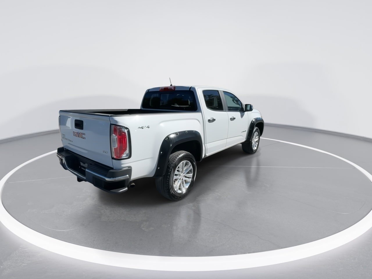 Used 2018 GMC Canyon SLT w/ Driver Alert Package AWD/4WD image 19