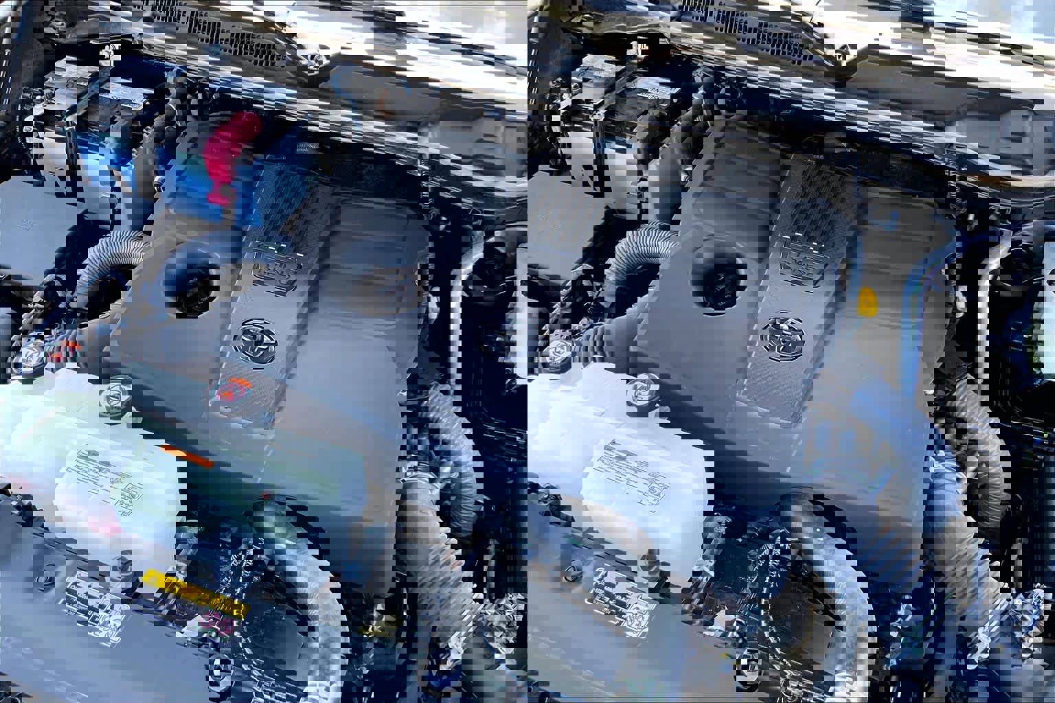 Used 2024 Toyota Tundra Limited w/ Power Package AWD/4WD image 33