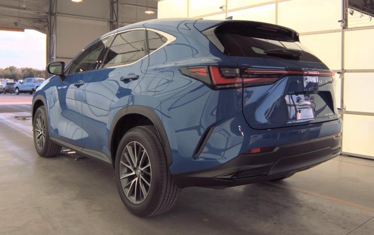 Used 2022 Lexus NX 350 AWD image 5