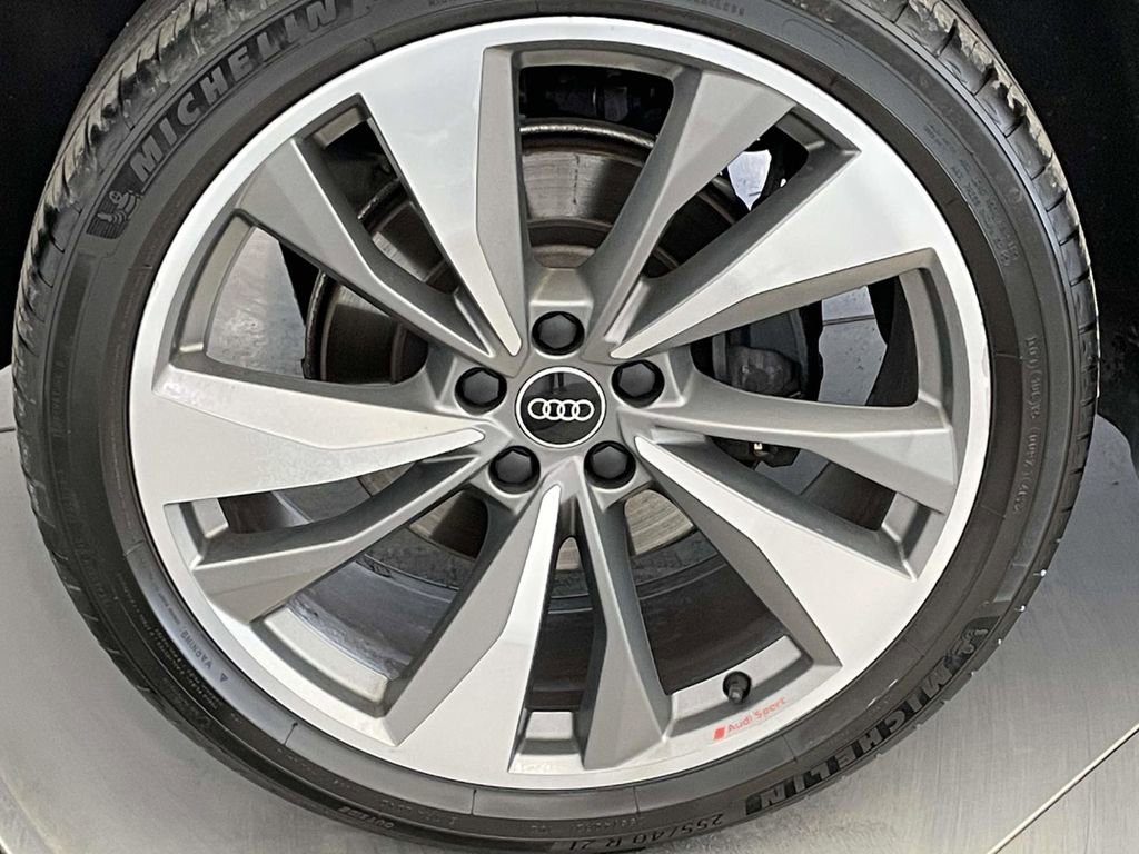 Certified 2022 Audi SQ5 Premium Plus w/ Premium Plus Package image 13