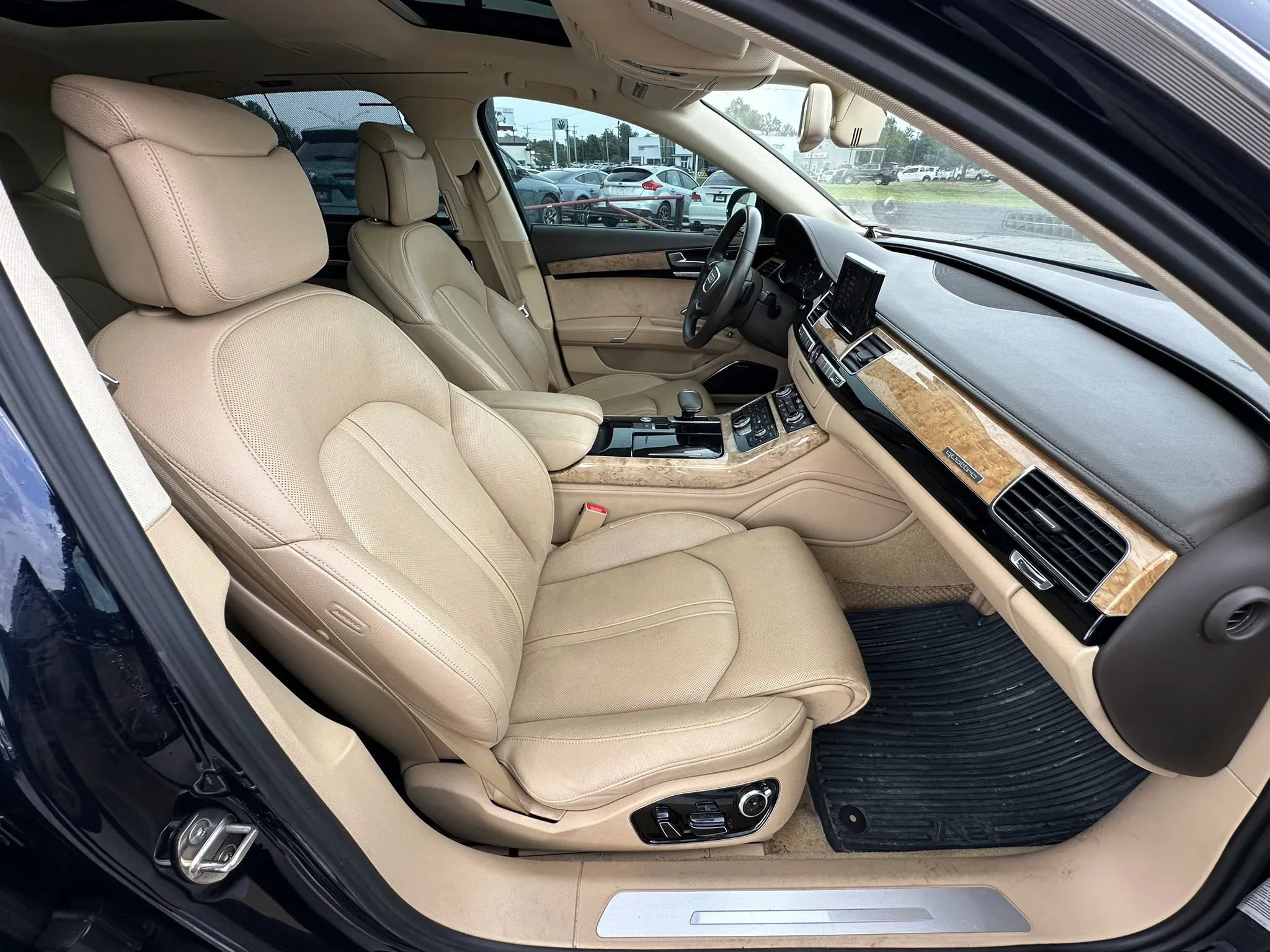 Used 2013 Audi A8 L 4.0T AWD/4WD image 13