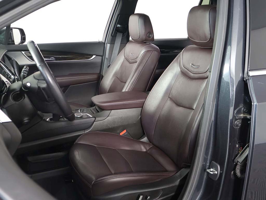 Used 2023 Cadillac XT6 Premium Luxury AWD/4WD image 36