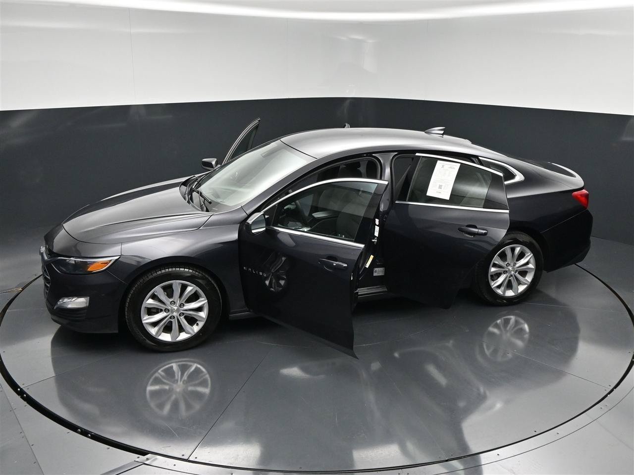 Used 2023 Chevrolet Malibu LT FWD image 38