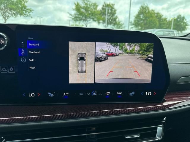 New 2026 Chevrolet Traverse Z71 w/ Enhanced Driving Package AWD/4WD image 27