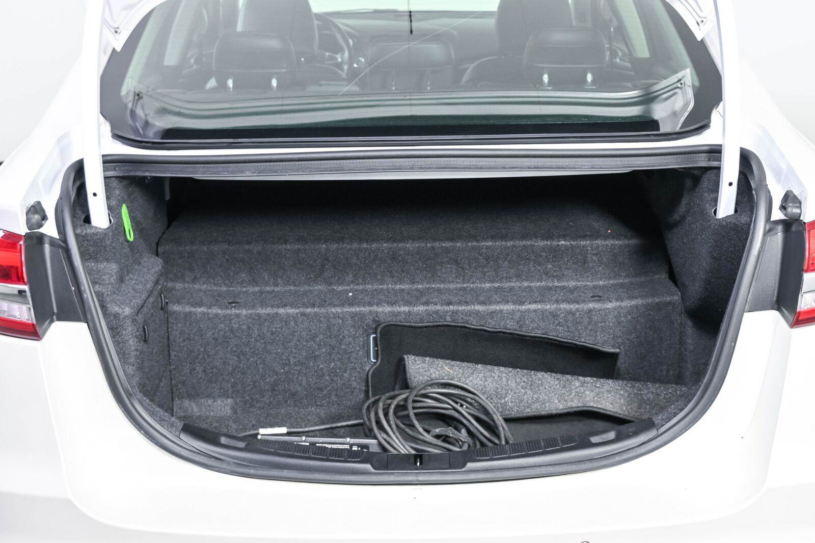 Used 2019 Ford Fusion Energi Titanium FWD image 28