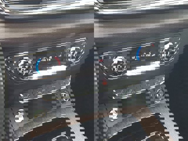 Used 2024 Audi Q5 2.0T Premium image 28