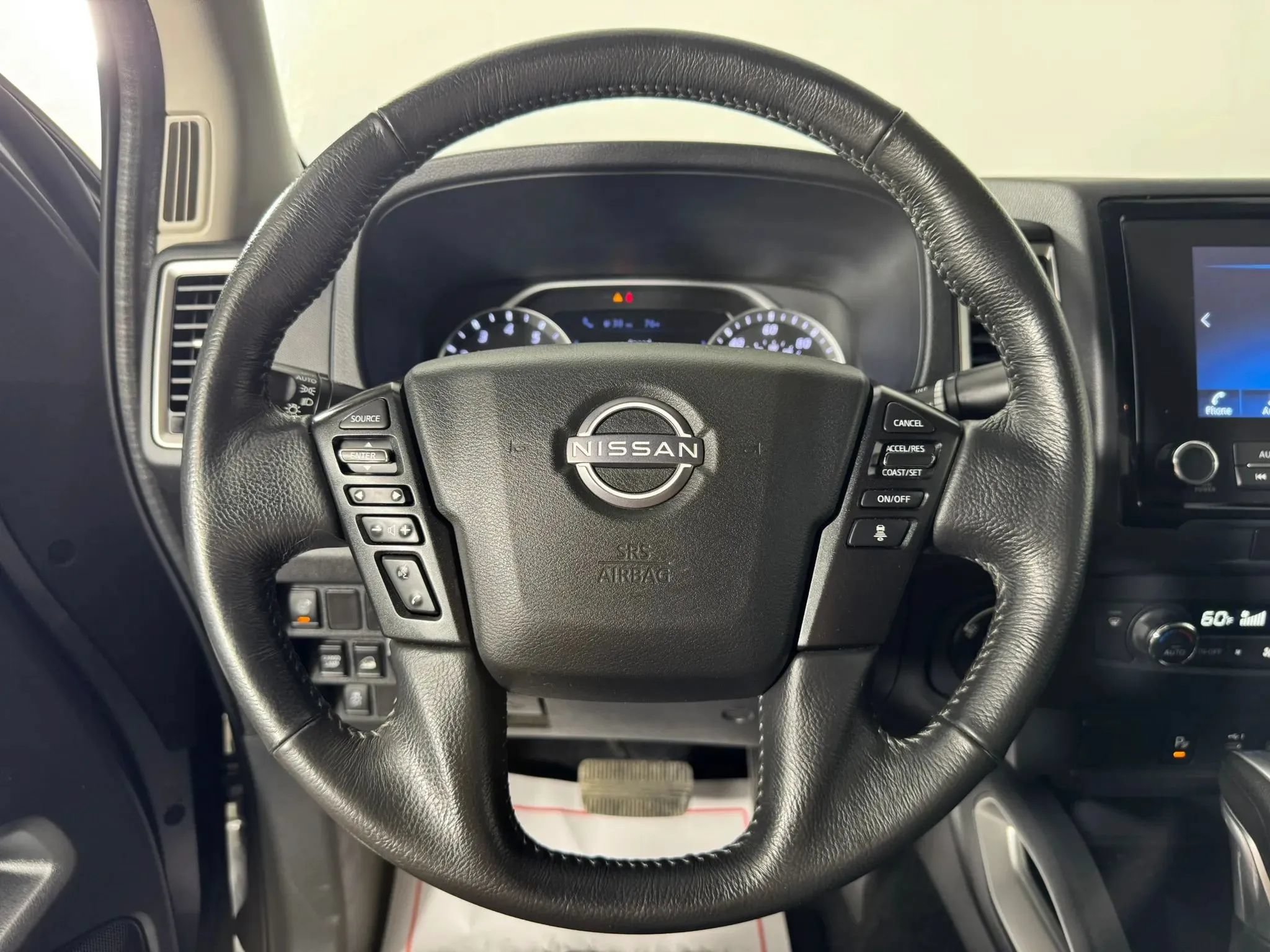 Used 2022 Nissan Frontier SV w/ Technology Package AWD/4WD image 13