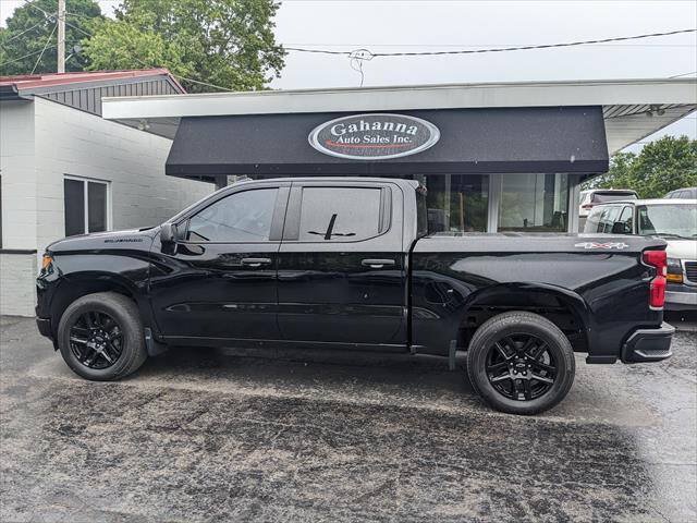 Used 2023 Chevrolet Silverado 1500 Custom w/ LPO, Dark Essentials Package AWD/4WD image 2