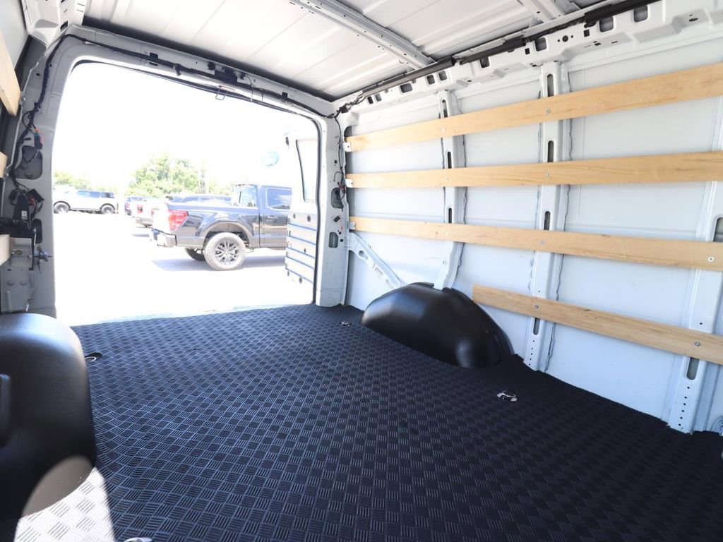 Used 2024 Chevrolet Express 2500 w/ Driver Convenience Package RWD image 14
