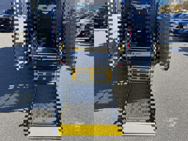 Used 2017 Ford Transit 350 XL image 20