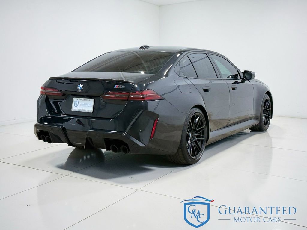 Used 2025 BMW M5 w/ Carbon Package image 24