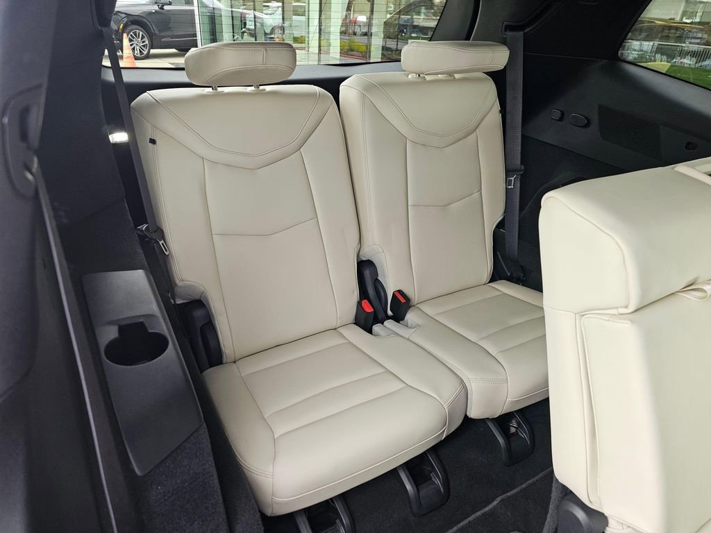 Used 2023 Cadillac XT6 Sport AWD/4WD image 13