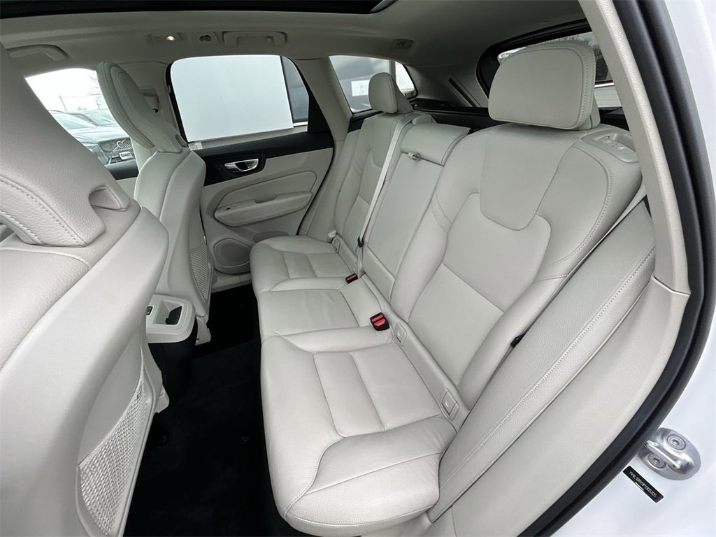 Certified 2023 Volvo XC60 B5 Core w/ Climate Package image 23