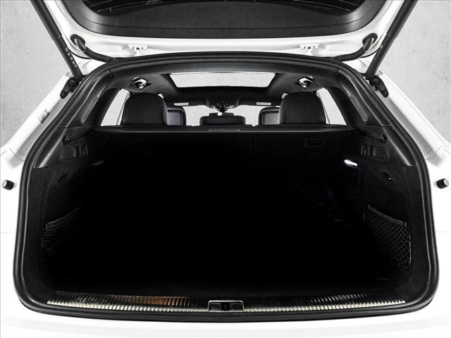 Certified 2025 Audi Q5 e Premium Plus w/ Premium Plus Package AWD/4WD image 6