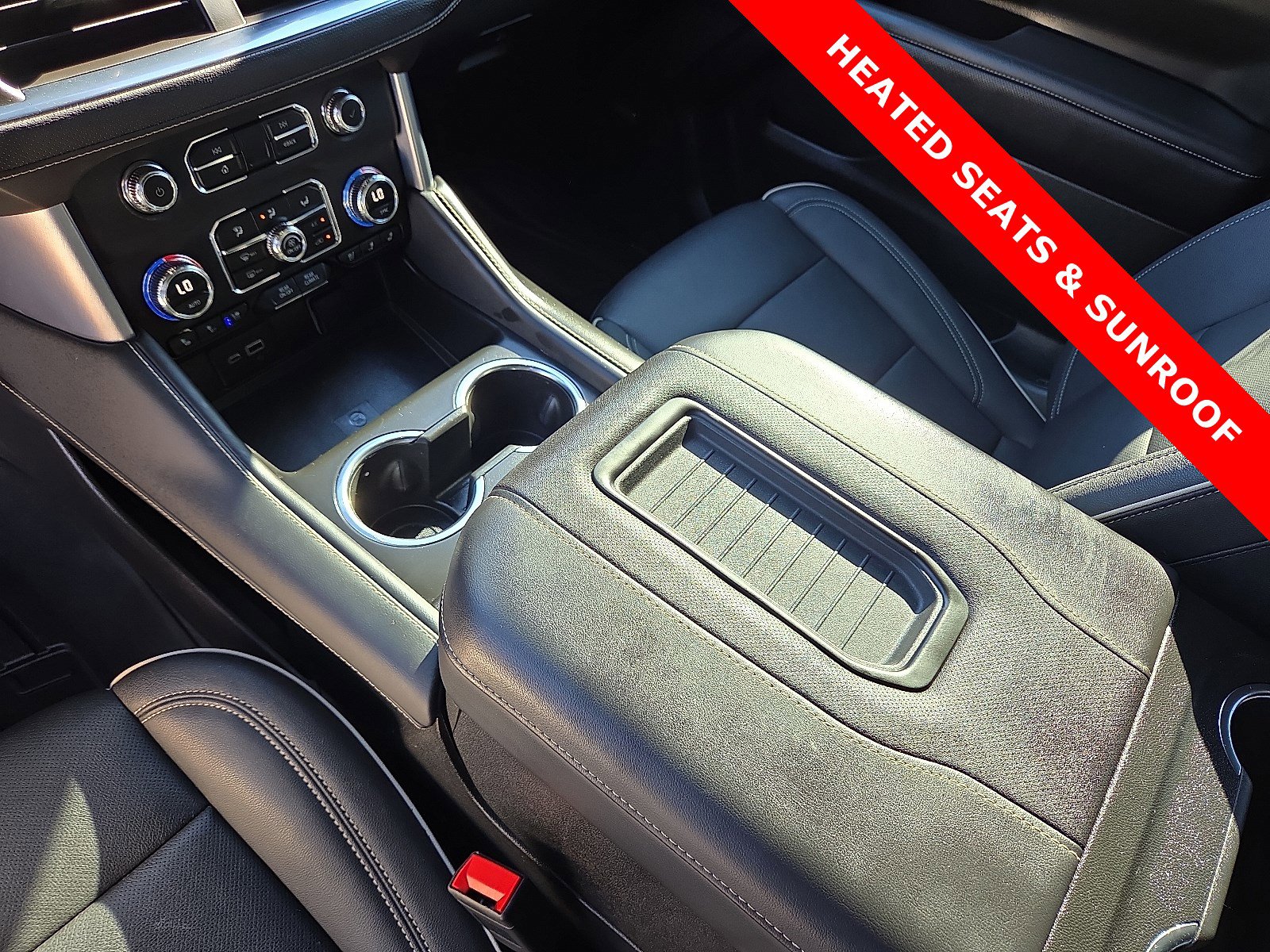 Used 2023 GMC Yukon SLT w/ SLT Luxury Package image 25