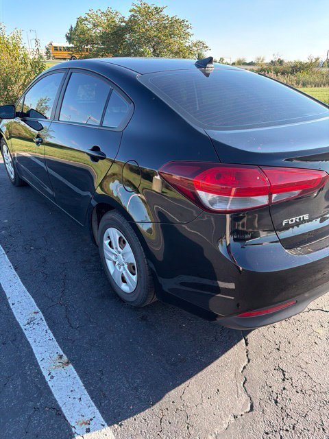 Used 2018 Kia Forte LX FWD image 6