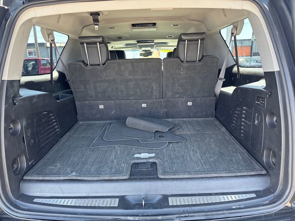 Used 2017 Chevrolet Suburban Premier AWD/4WD image 22