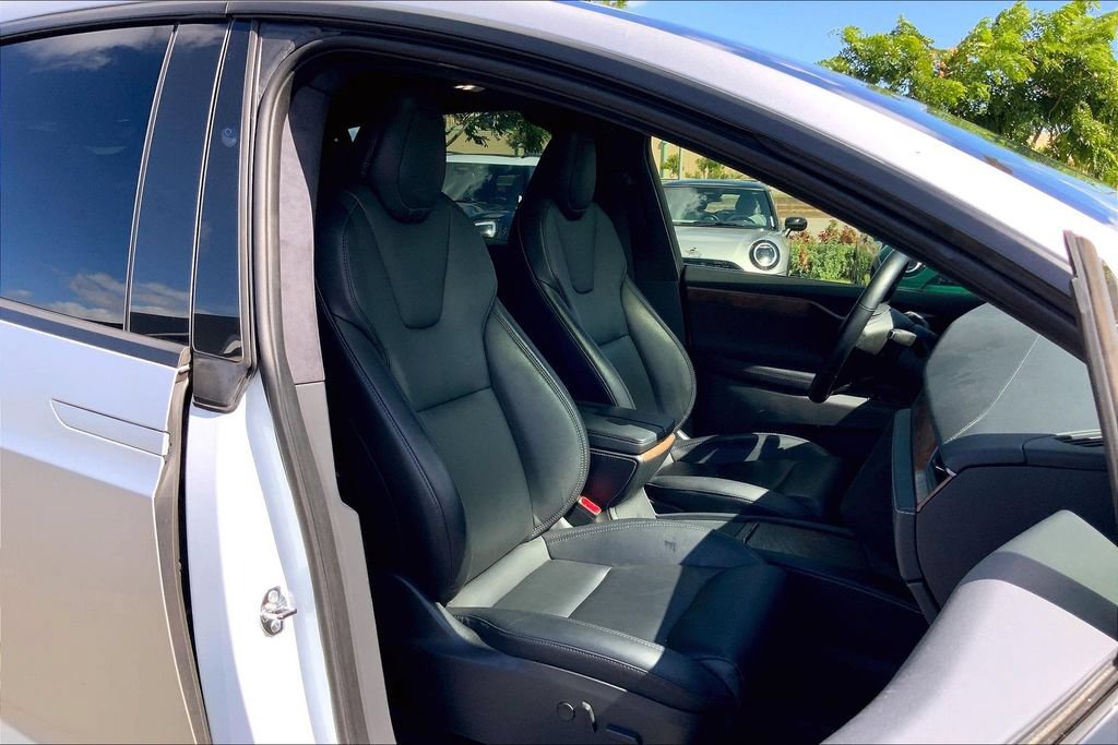 Used 2020 Tesla Model X Performance AWD/4WD image 7
