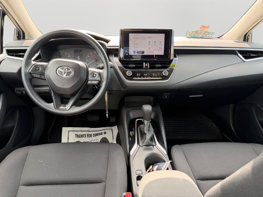 Used 2025 Toyota Corolla LE FWD image 16