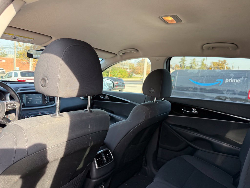 Used 2019 Kia Sorento AWD V6 image 23