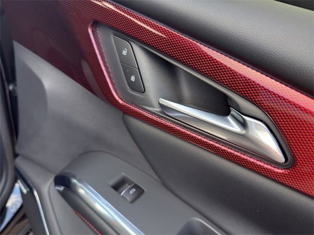 Used 2026 Chevrolet Traverse RS image 15