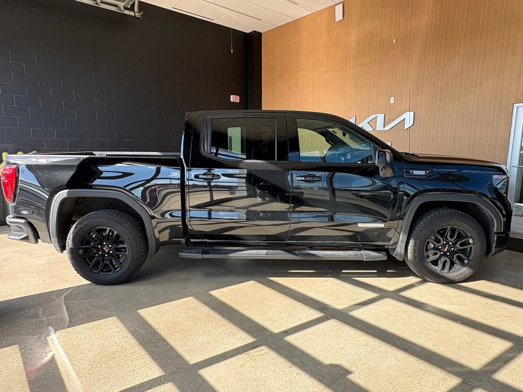 Used 2025 GMC Sierra 1500 Elevation w/ Elevation Premium Package AWD/4WD image 15