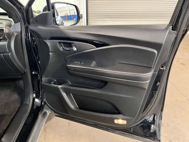 Used 2021 Honda Ridgeline Black Edition image 10
