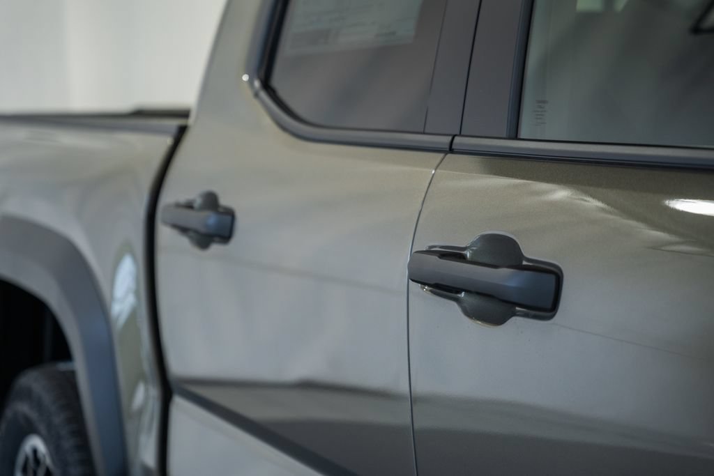 New 2026 Toyota Tacoma TRD Off-Road w/ TRD Off Road Premium Package AWD/4WD image 15