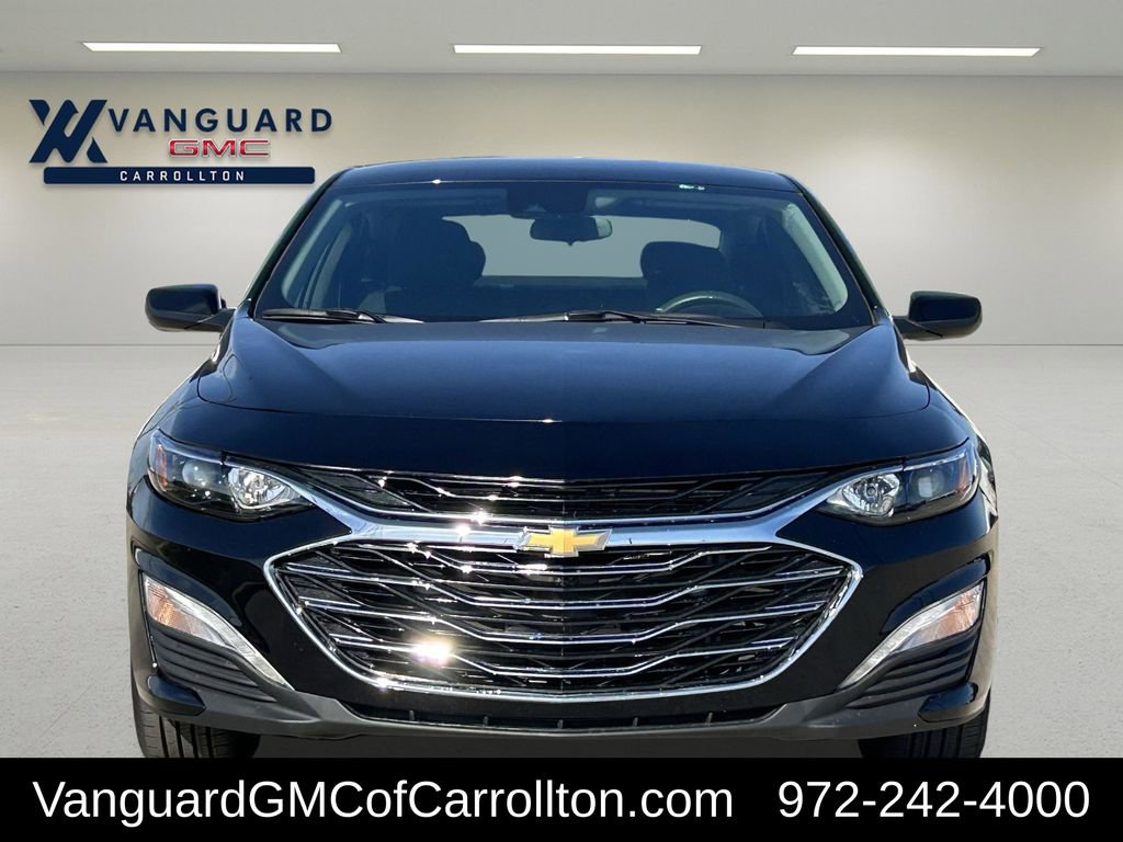 Used 2025 Chevrolet Malibu LT image 3