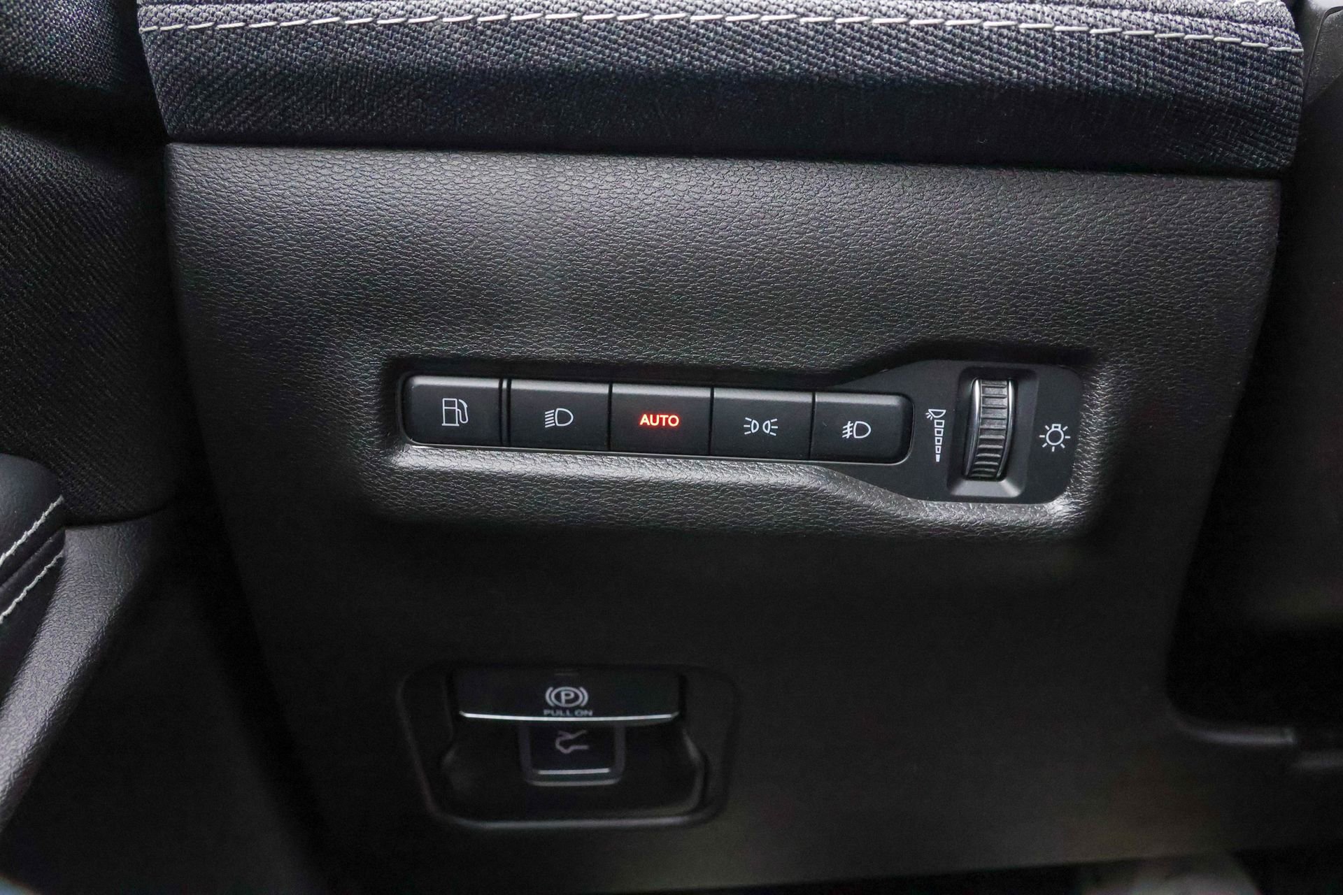 New 2026 Jeep Cherokee Laredo AWD/4WD image 28