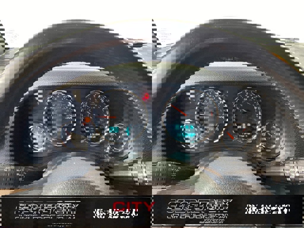 Used 2018 Jeep Wrangler Unlimited Sahara w/ Connectivity Group image 17