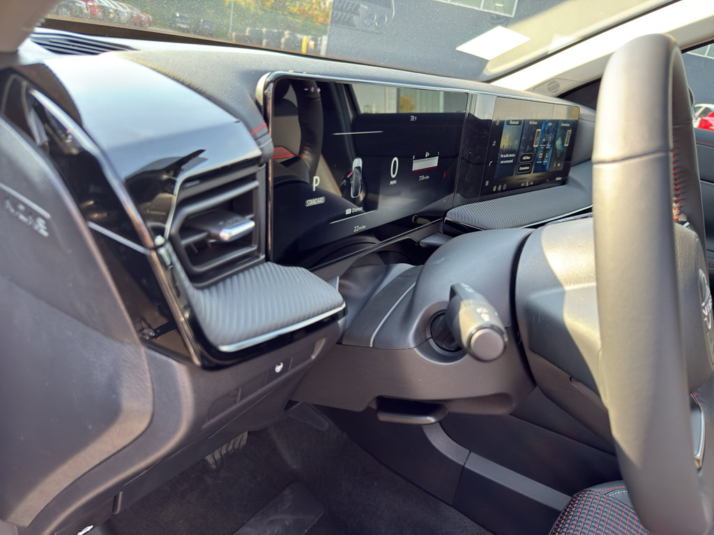 New 2026 Nissan Kicks SR w/ Cold Weather Package image 14